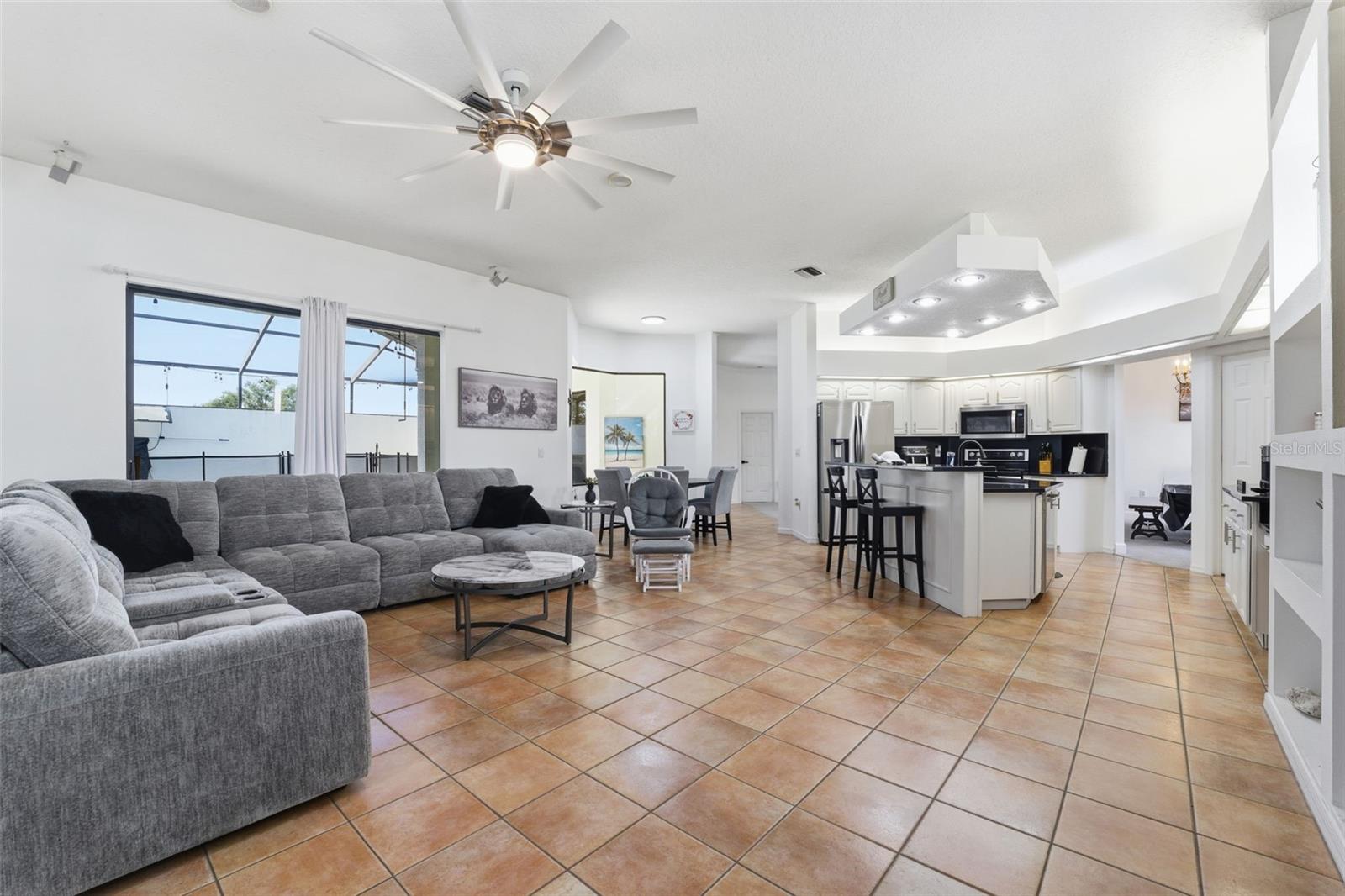 GLEN LAKES - Residential