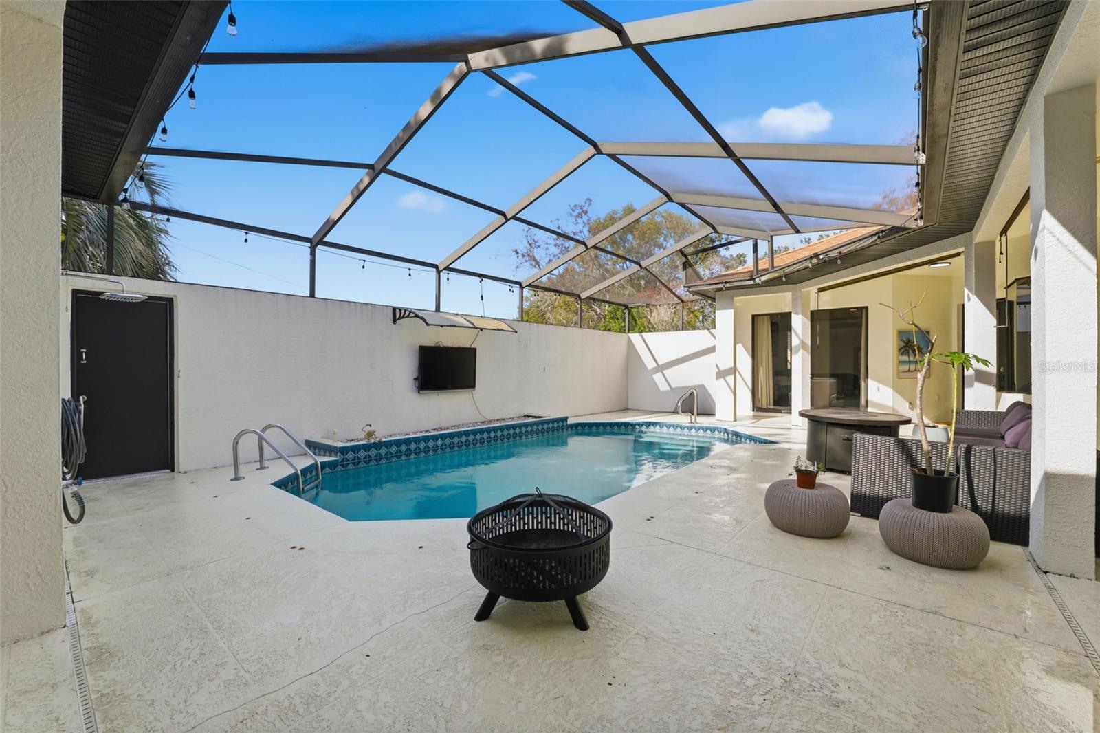 GLEN LAKES - Residential