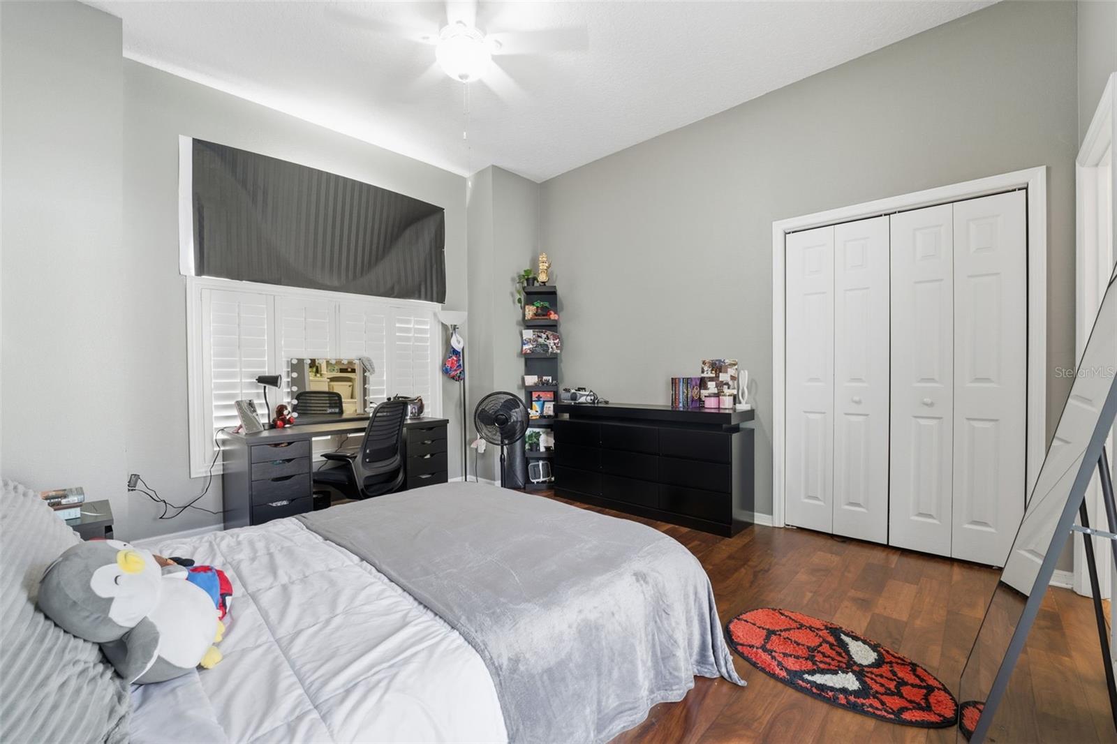 GLEN LAKES - Residential