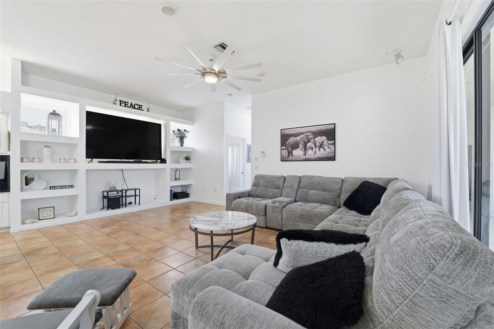 GLEN LAKES - Residential