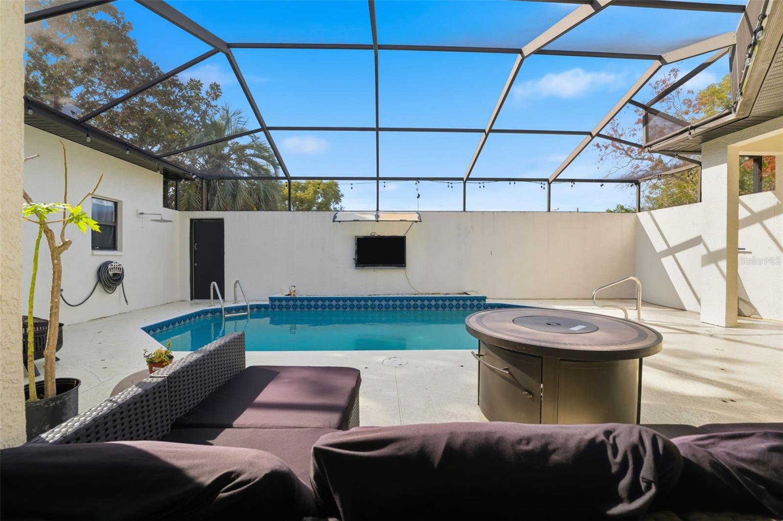 GLEN LAKES - Residential