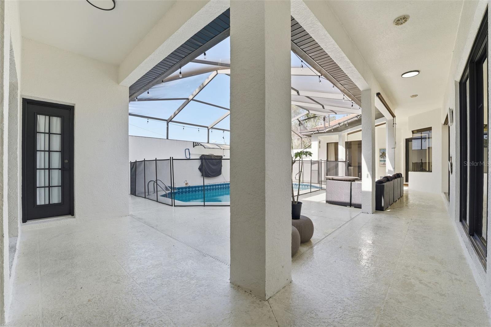 GLEN LAKES - Residential