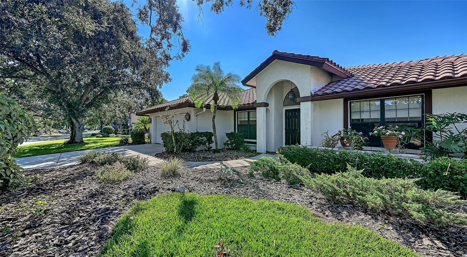 LAKES ESTATES THE - Residential