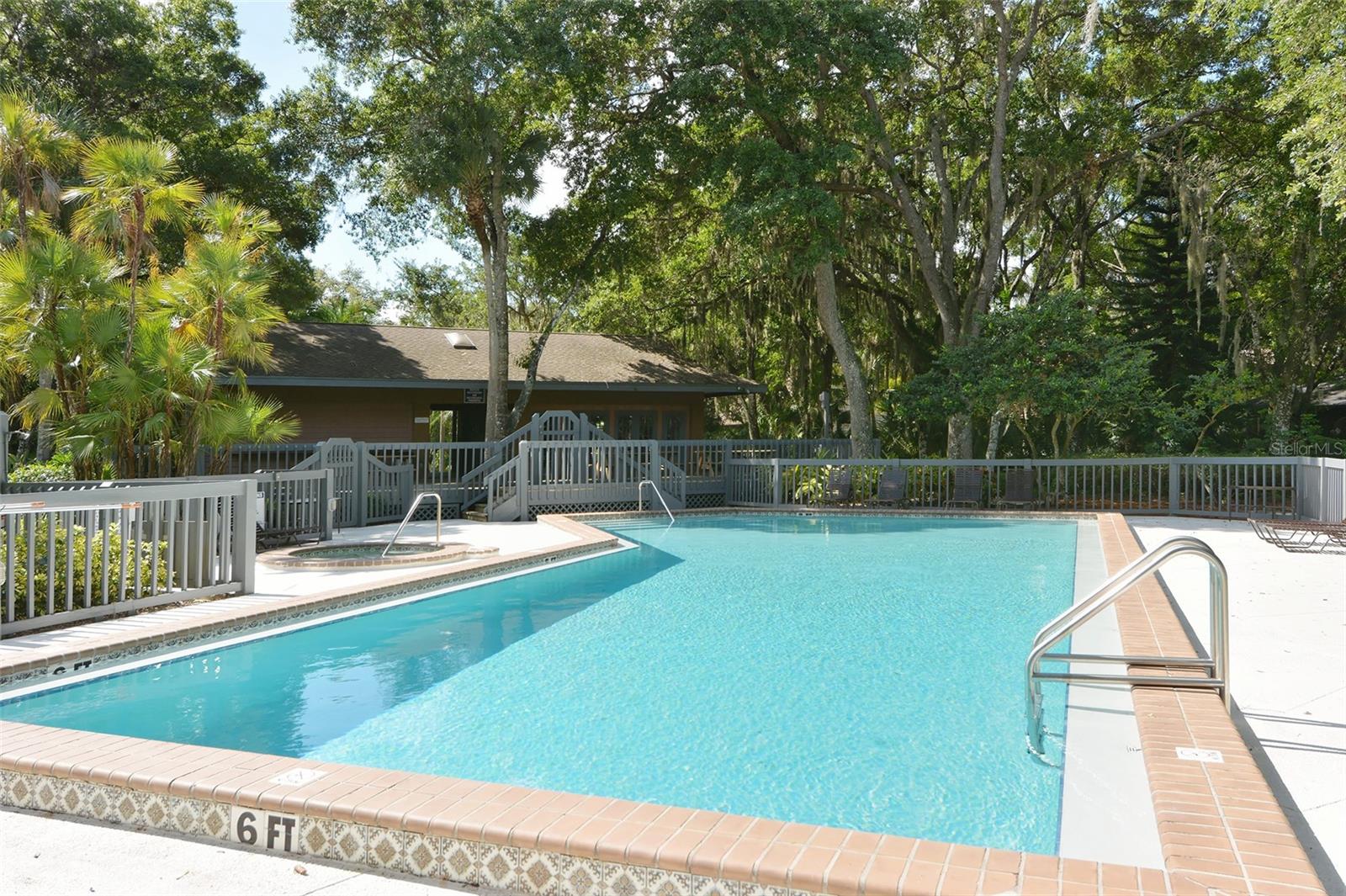 LAKES ESTATES THE - Residential