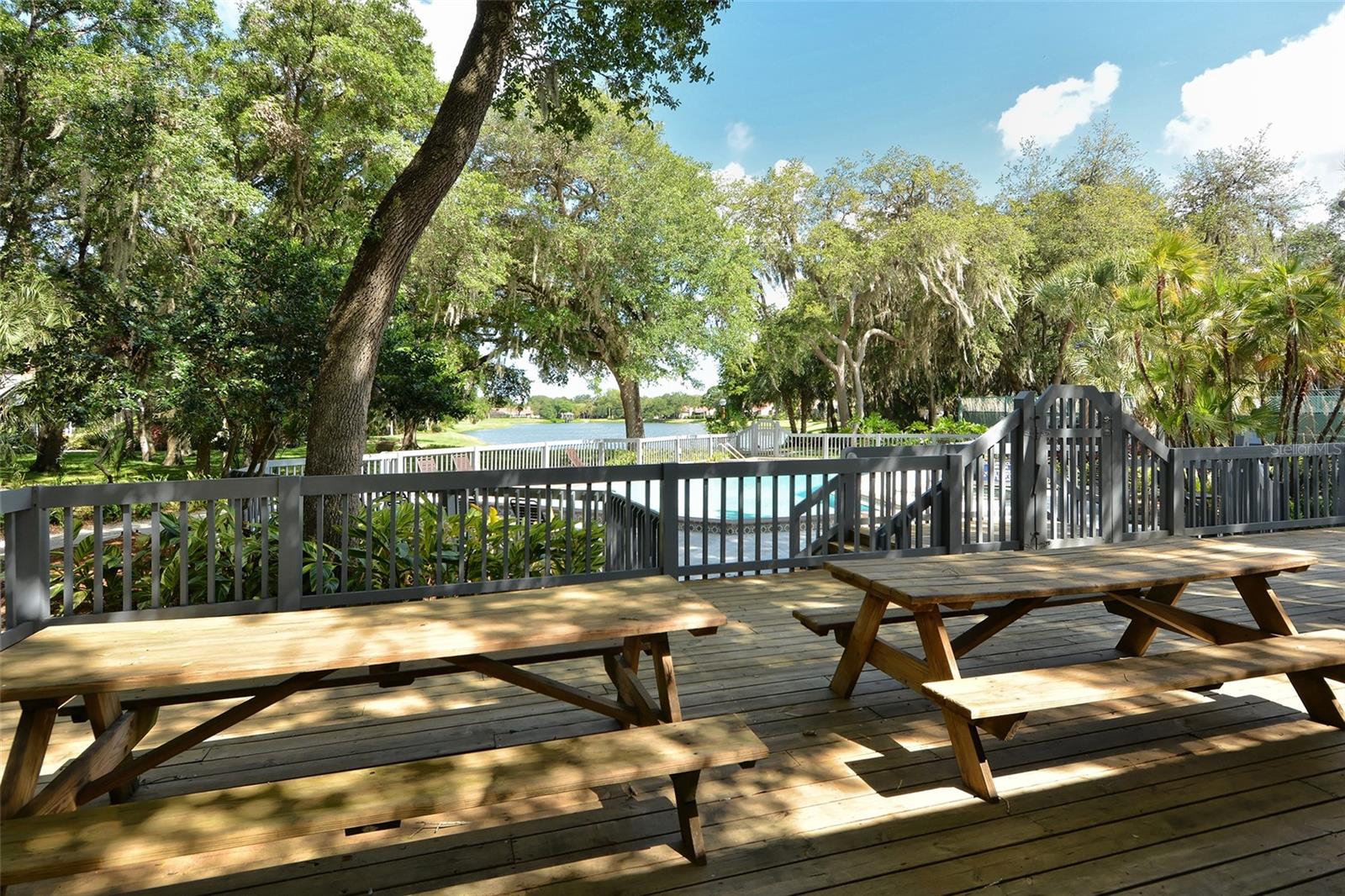 LAKES ESTATES THE - Residential