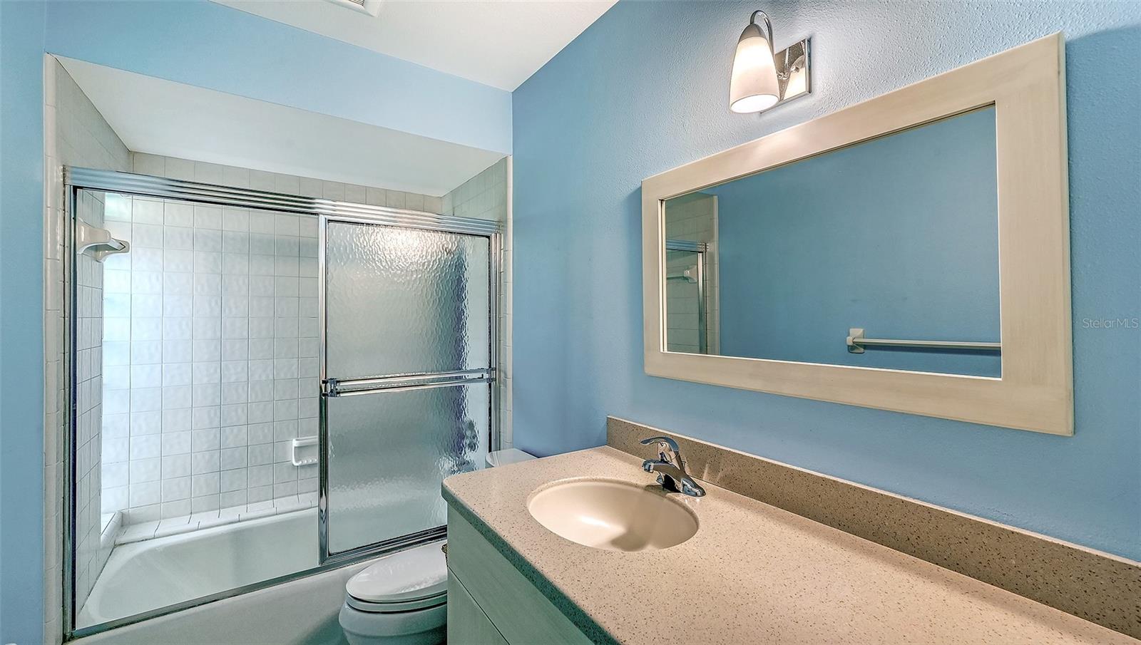 LAKES ESTATES THE - Residential