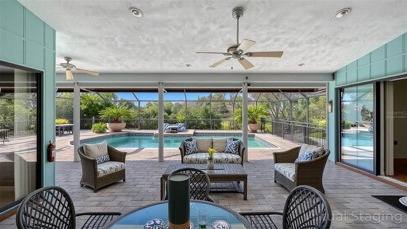 LAKES ESTATES THE - Residential