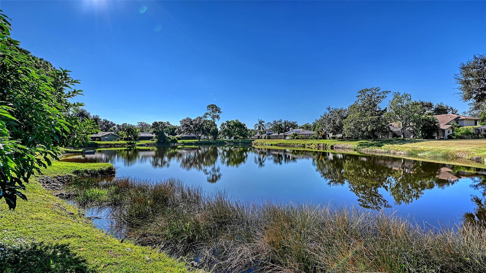 LAKES ESTATES THE - Residential