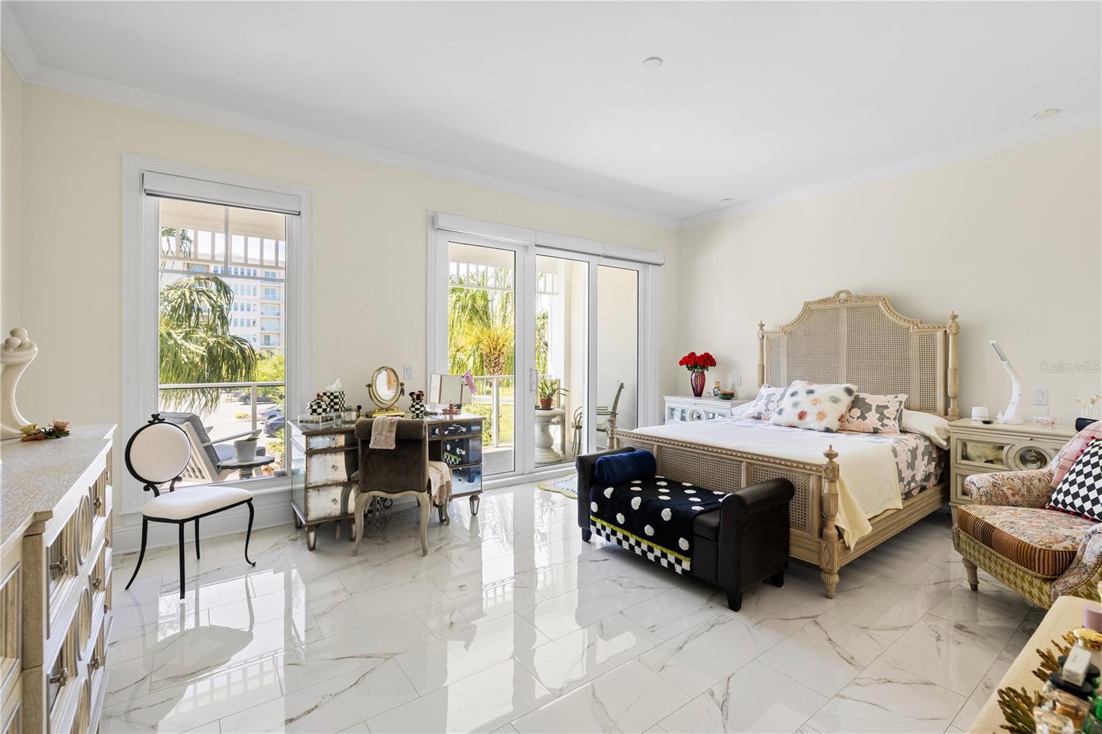 CARRIAGE HOMES AT BELLEVIEW PLACE CONDO - Residential