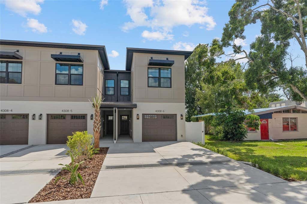 Photo of 4308 W Gray Street #4, Tampa, FL 33609 (MLS # TB8536114)