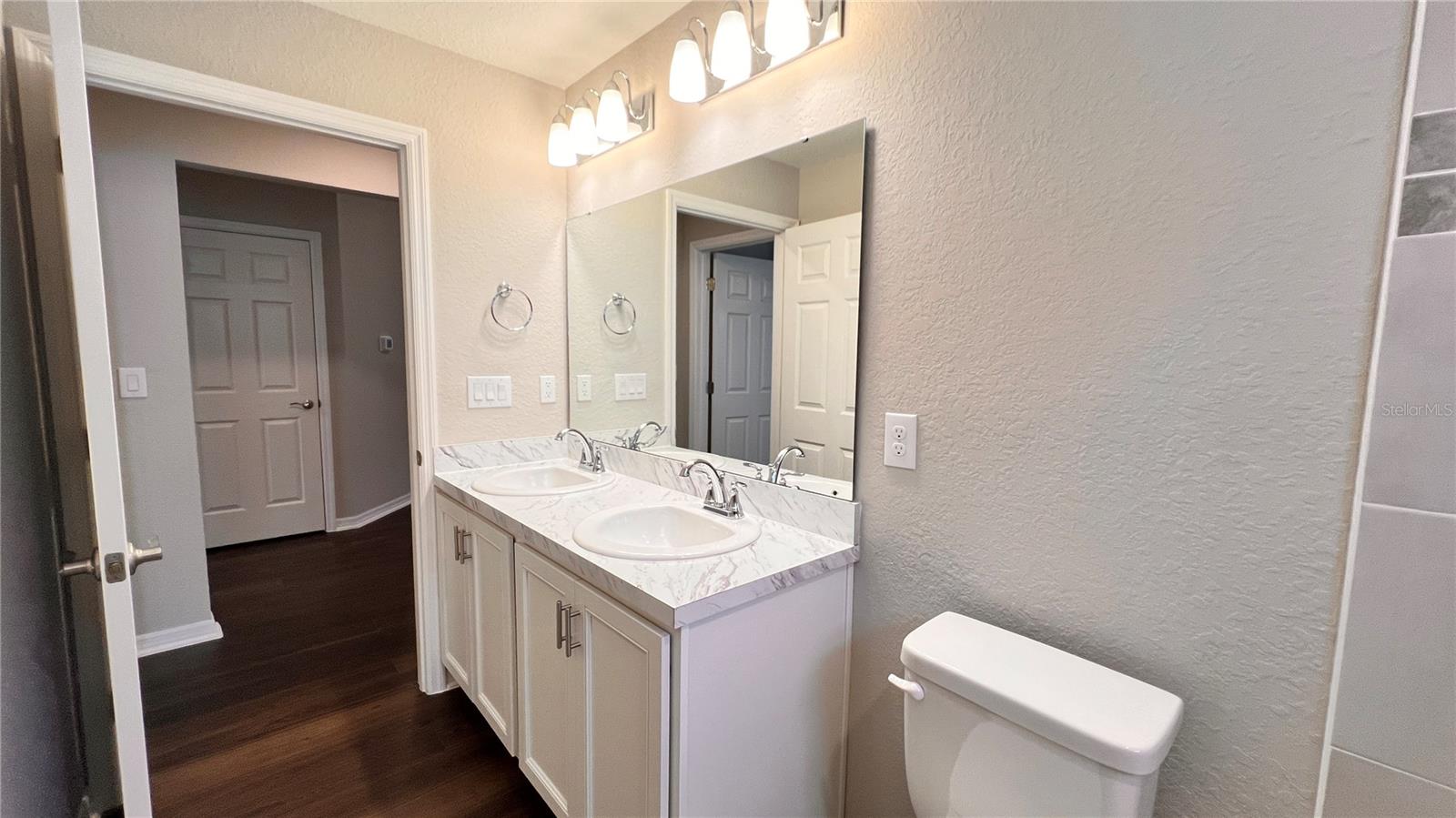 ASTONIA-PH 2 & 3 - Residential Lease