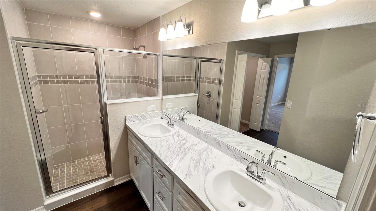 ASTONIA-PH 2 & 3 - Residential Lease