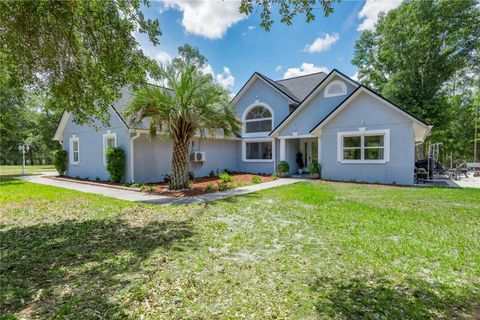 A home in LIVE OAK