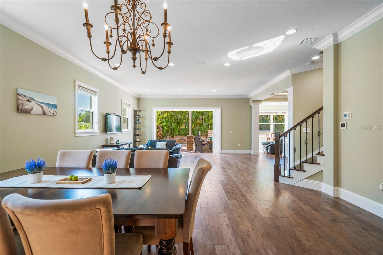 HOMECROFT - Residential