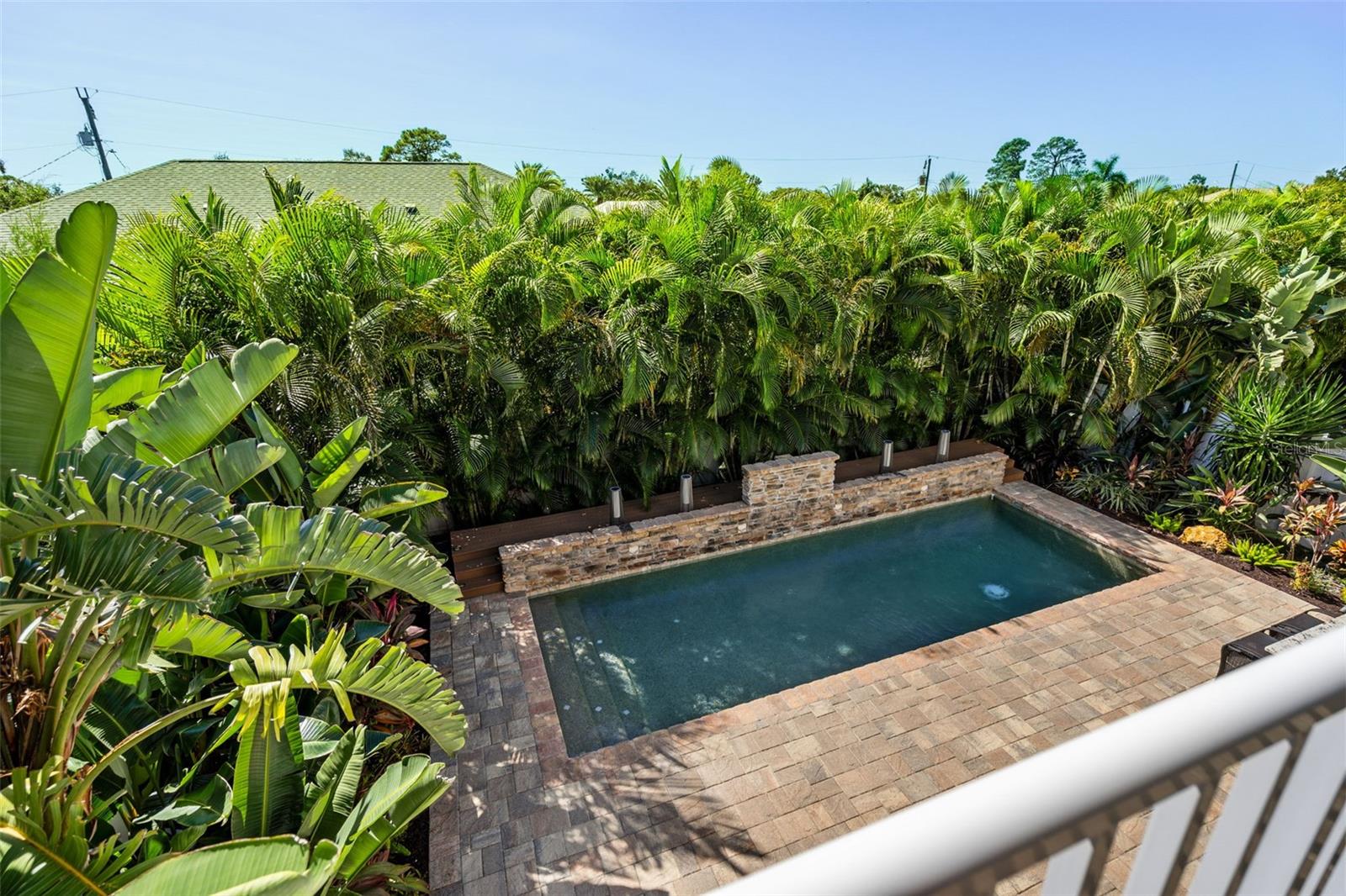 HOMECROFT - Residential