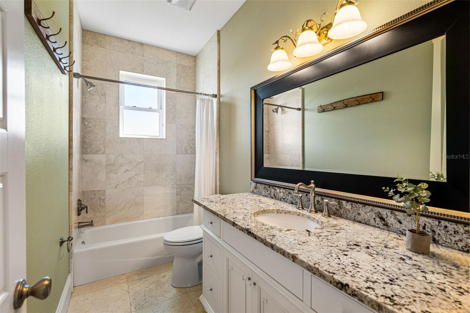 HOMECROFT - Residential