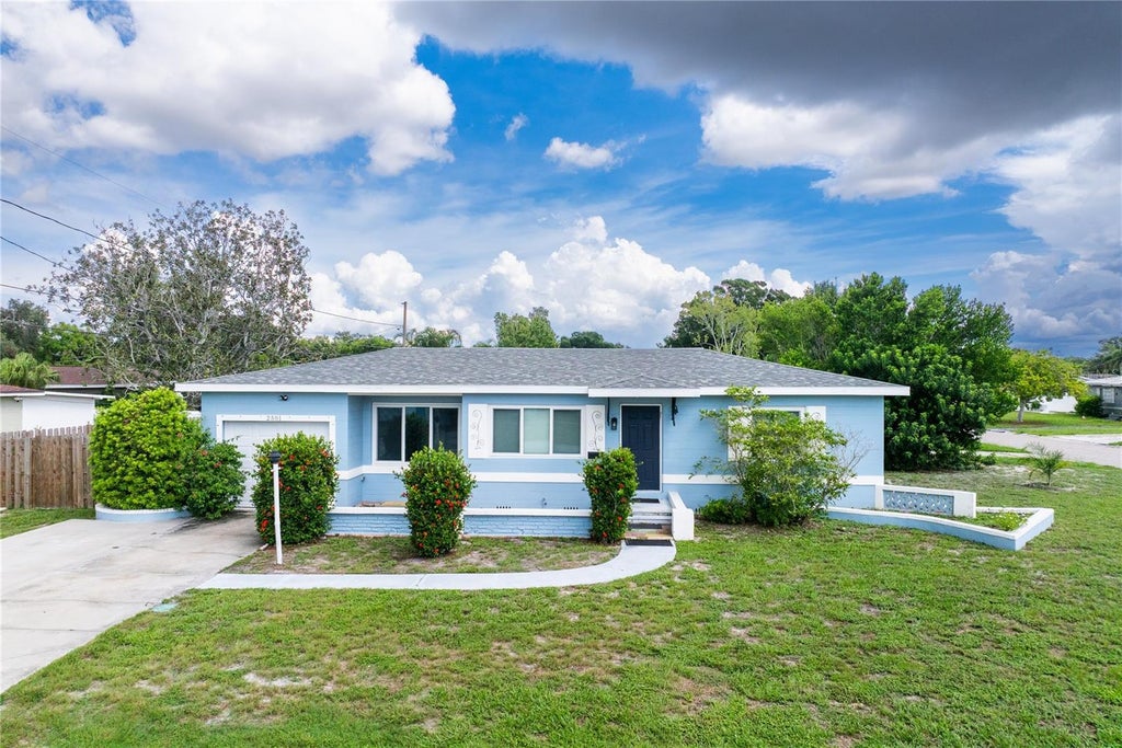 Photo of 2501 Leslee Lake Drive N, St Petersburg, FL 33713 (MLS # TB8544893)