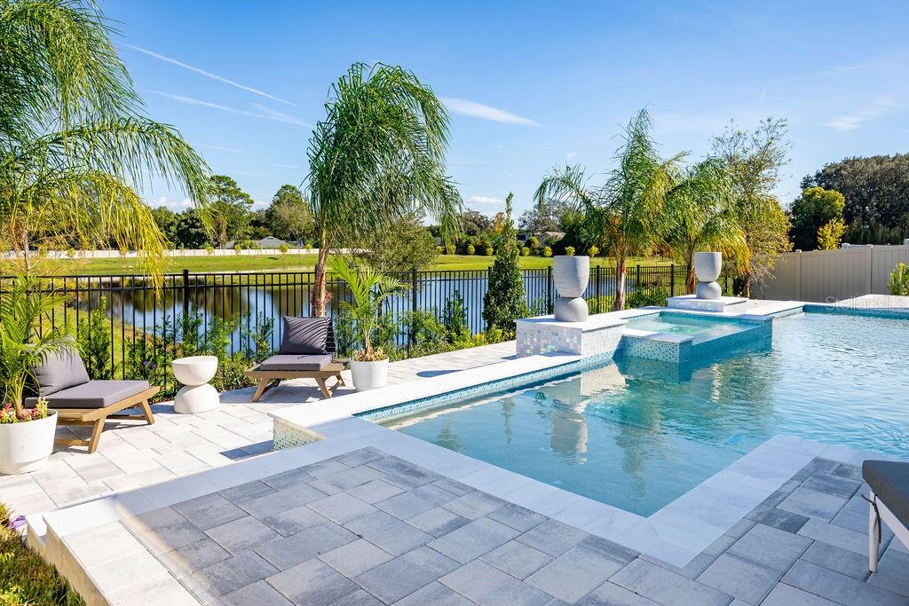 RAVENCLIFFE - Residential