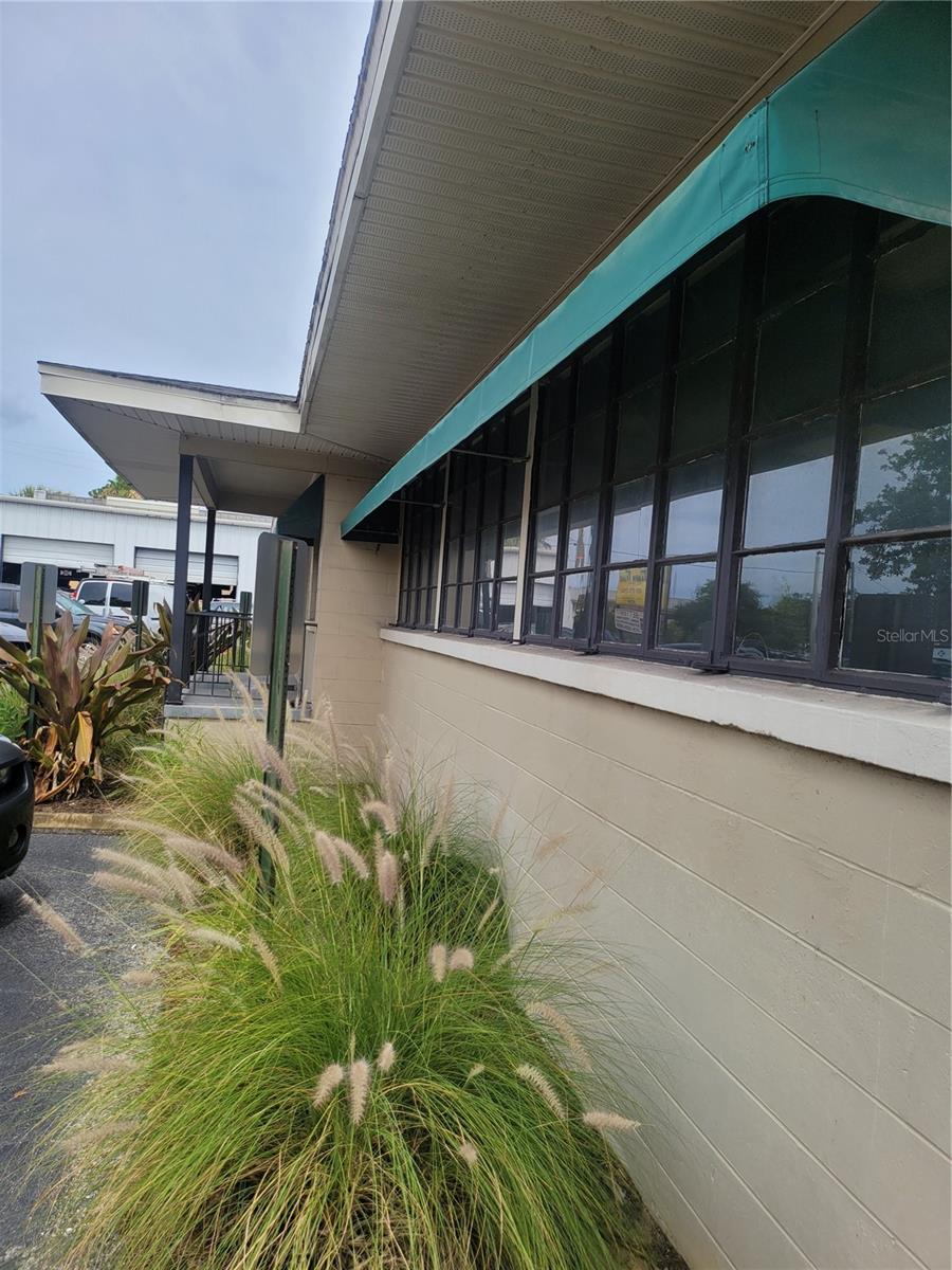 814 S DALE MABRY HIGHWAY