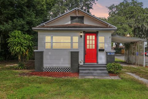 Photo of 924 Vistabula Street, Lakeland, FL 33801 (MLS # TB8444346)