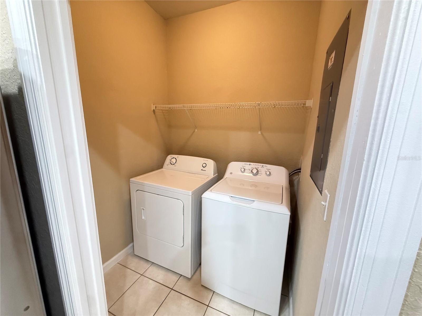 FLORA RIDGE CONDO PH 10 BLDG 4 - Residential