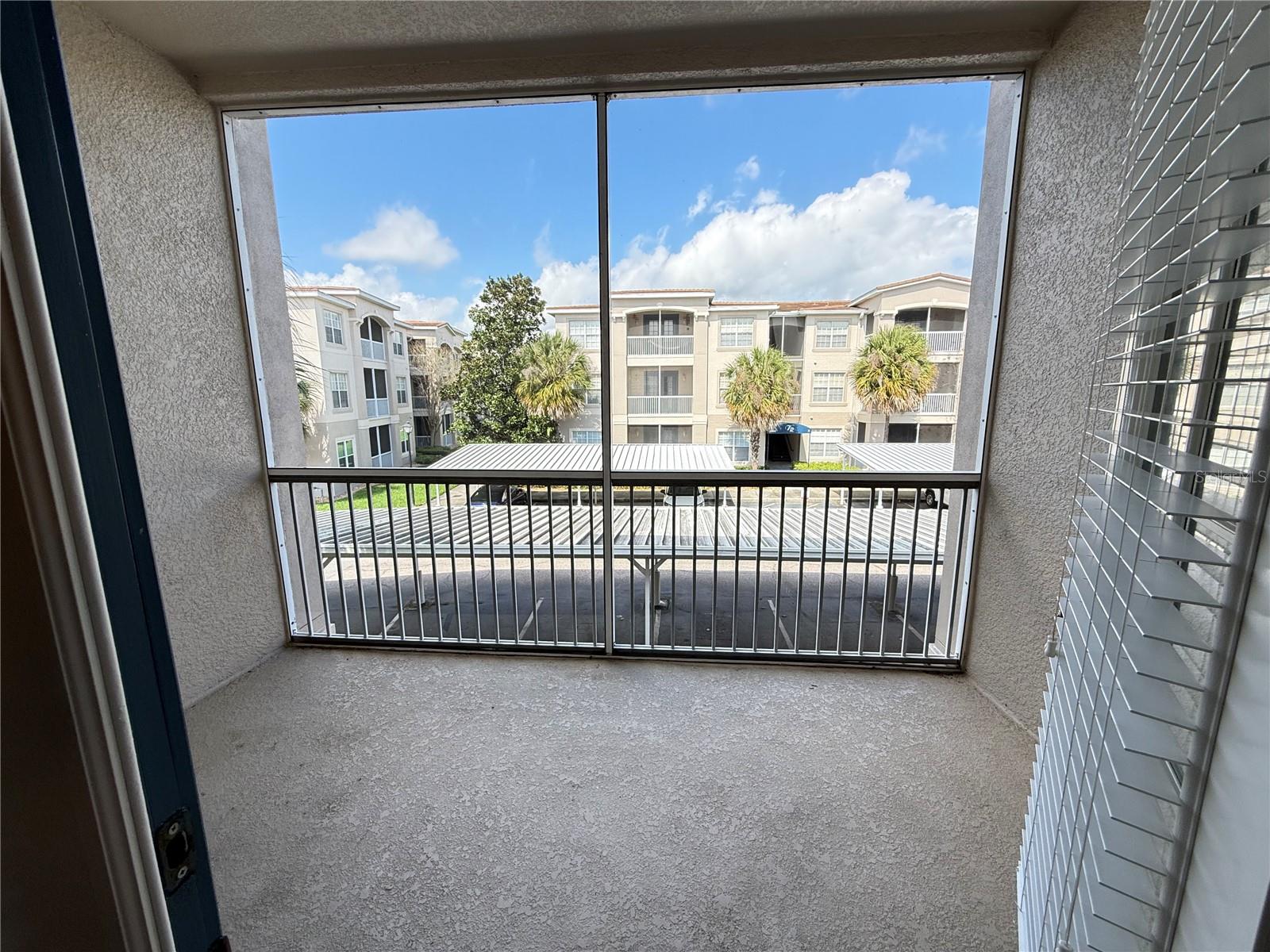 FLORA RIDGE CONDO PH 10 BLDG 4 - Residential