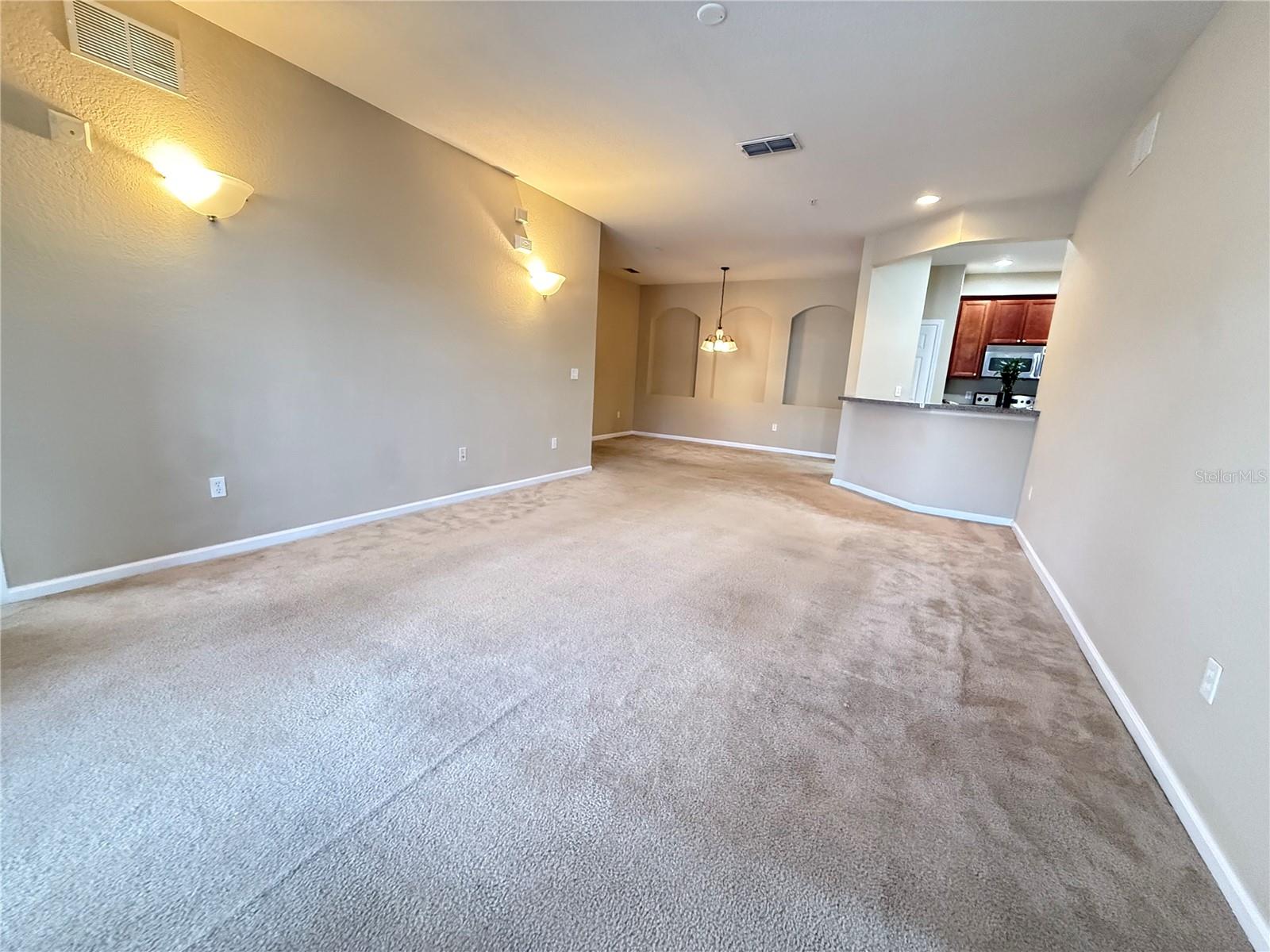 FLORA RIDGE CONDO PH 10 BLDG 4 - Residential