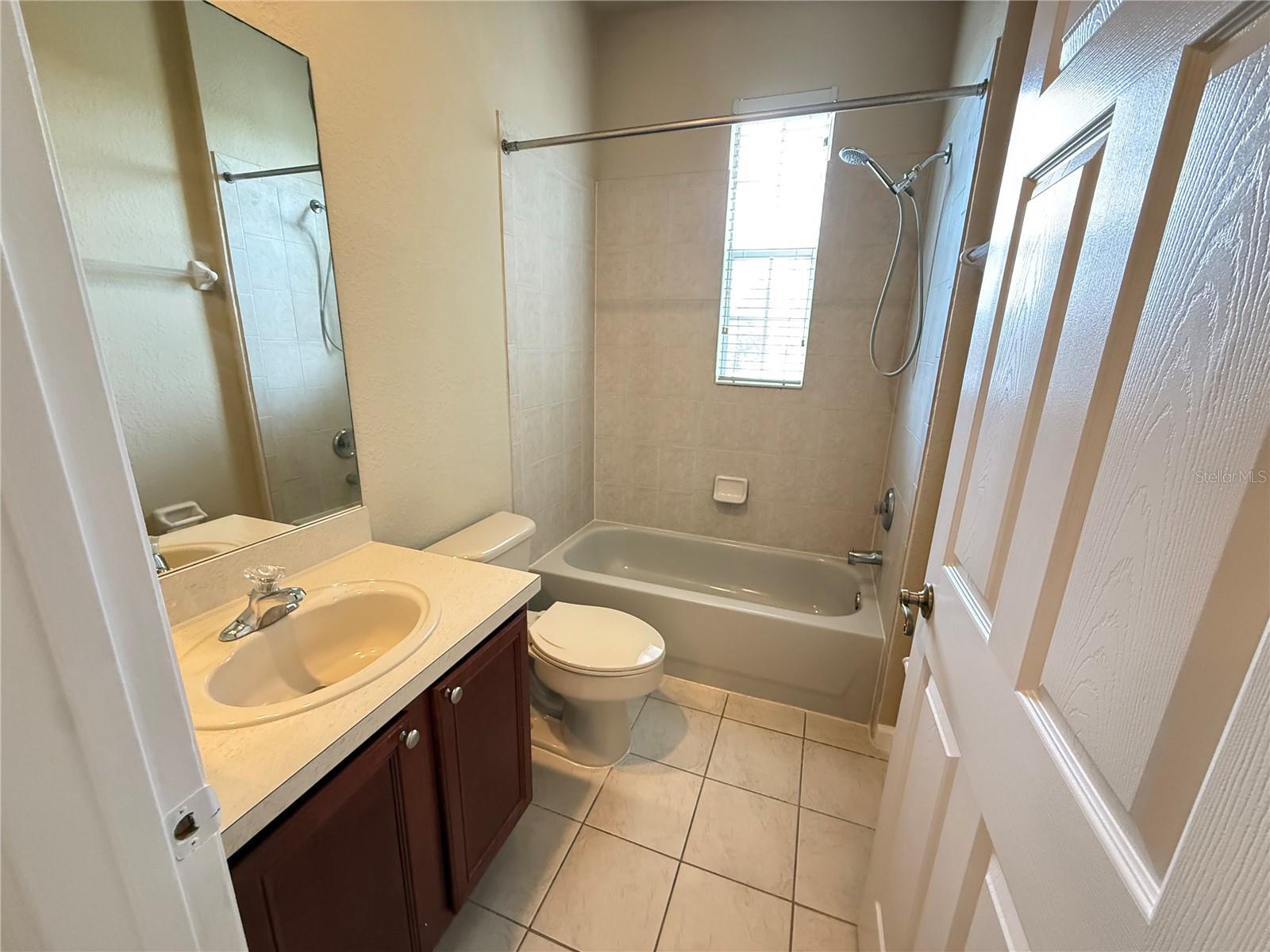 FLORA RIDGE CONDO PH 10 BLDG 4 - Residential