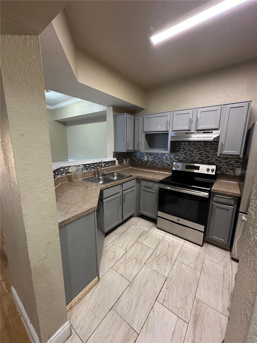 ORLANDO ACADEMY CAY CLUB I - Residential Lease