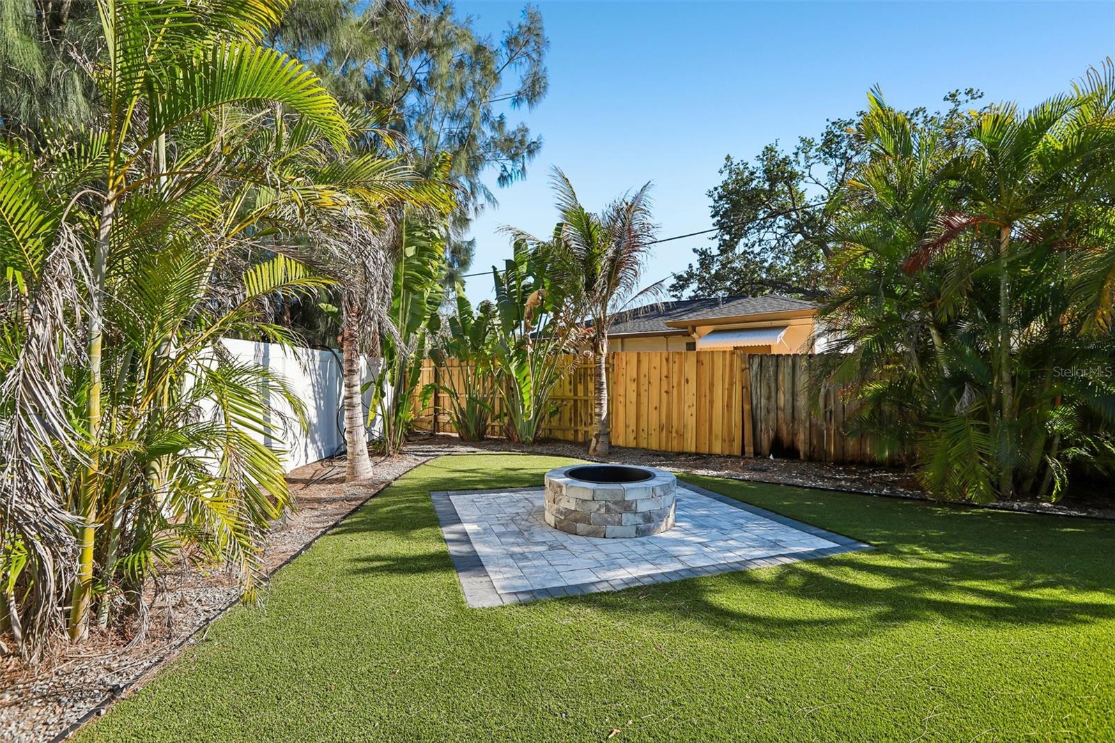 SHORE ACRES OVERLOOK SEC - Residential