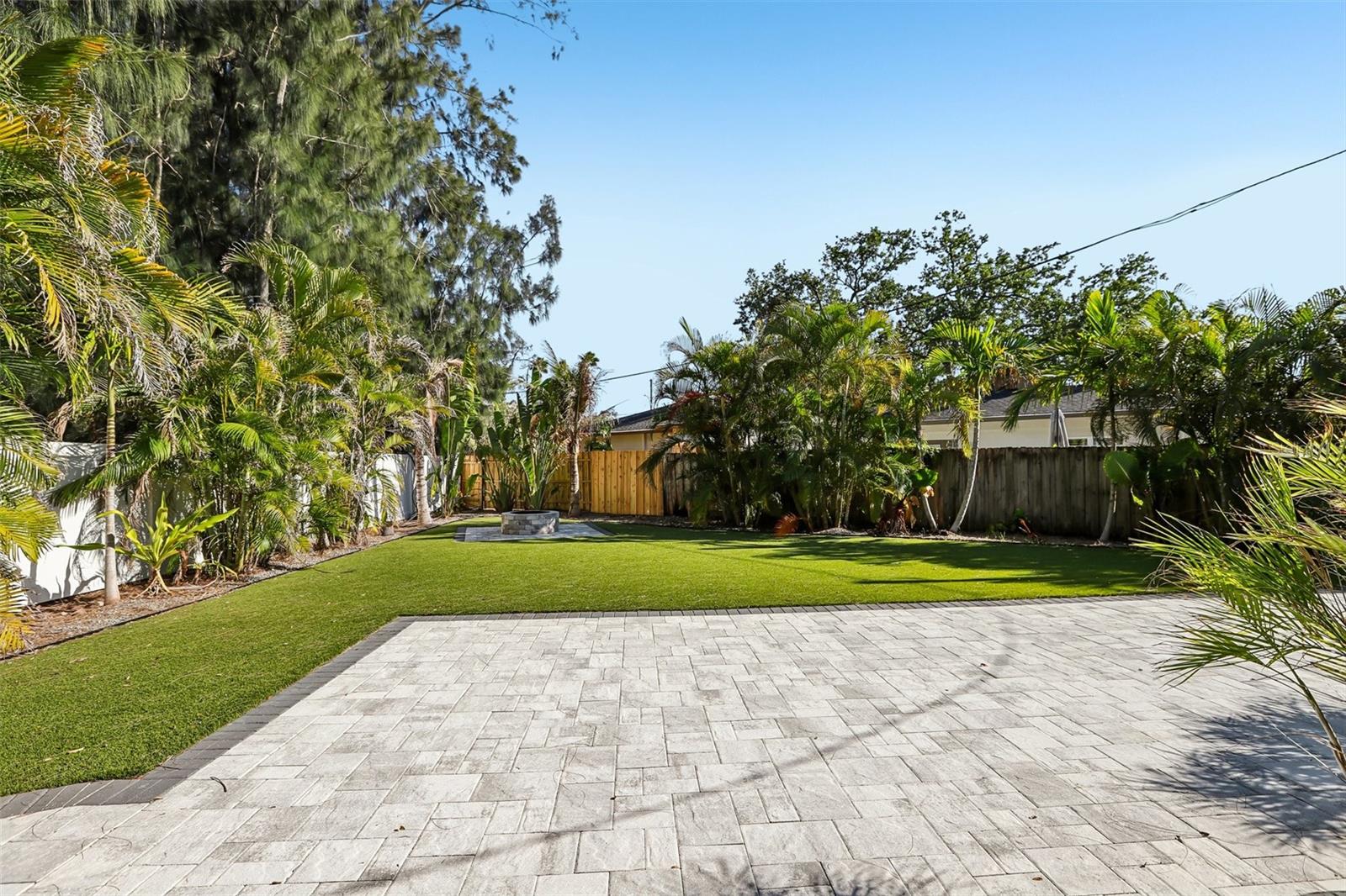 SHORE ACRES OVERLOOK SEC - Residential
