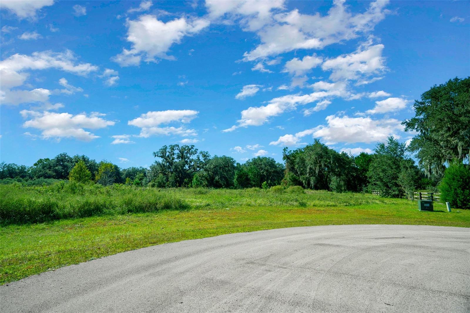 PARADISE FARMS - Land