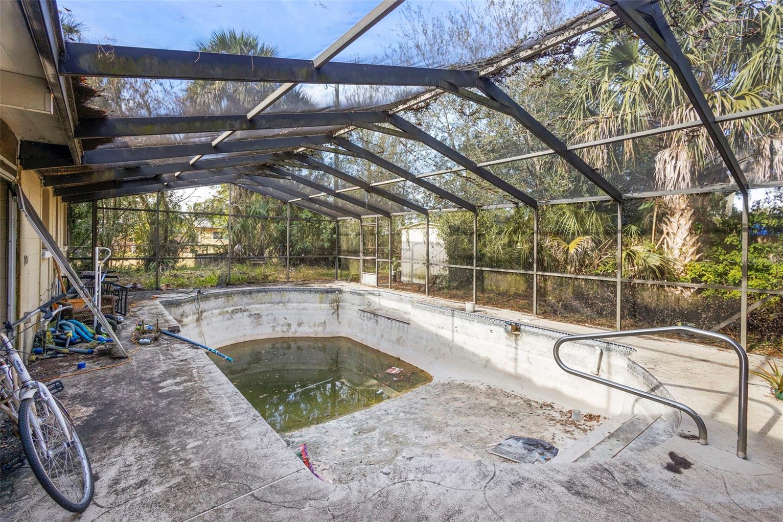 SUNLAND ESTATES 1ST ADD - Residential