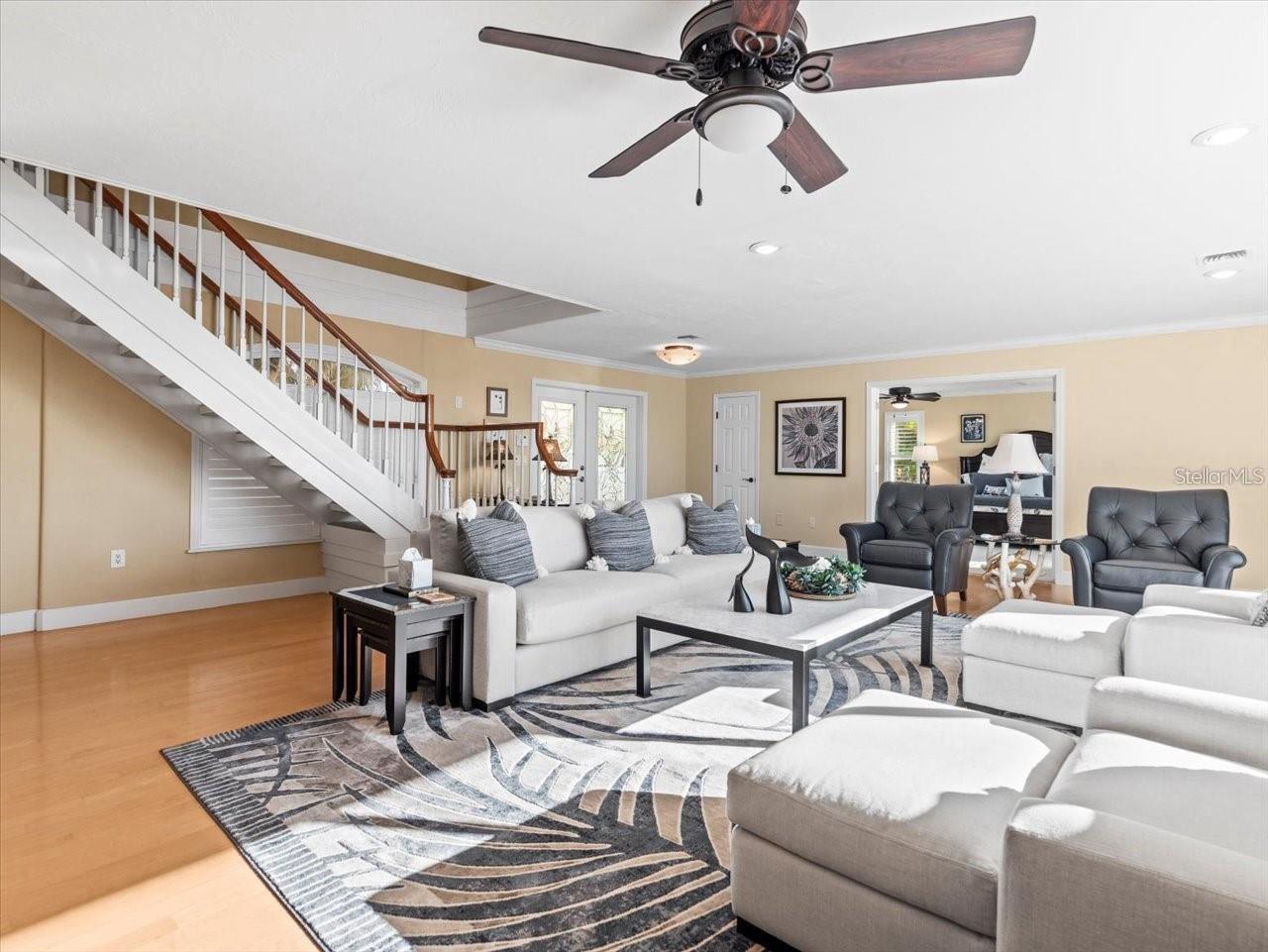 ACREAGE & UNREC - Residential