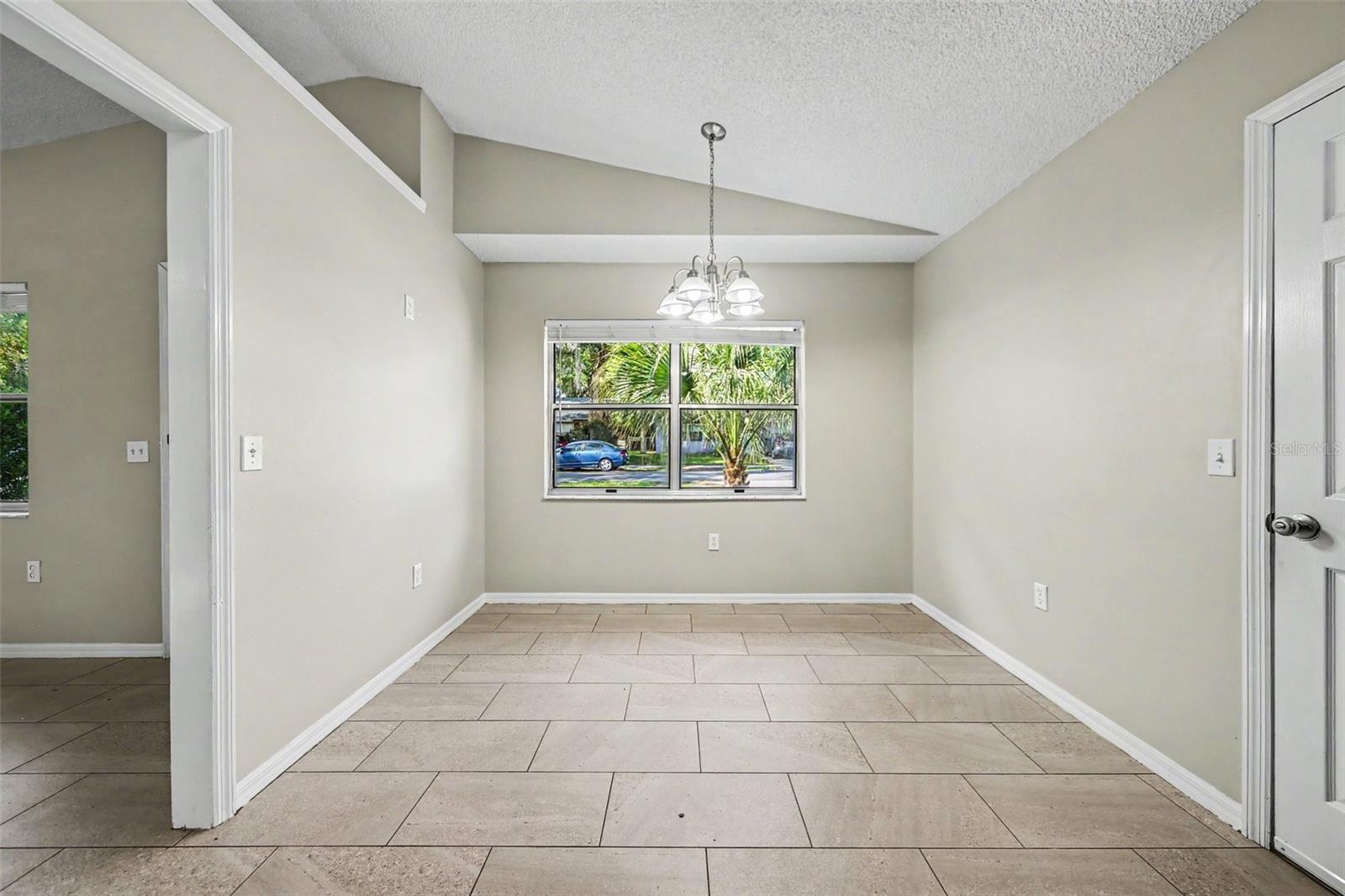 LEESBURG WESTSIDE OAKS - Residential