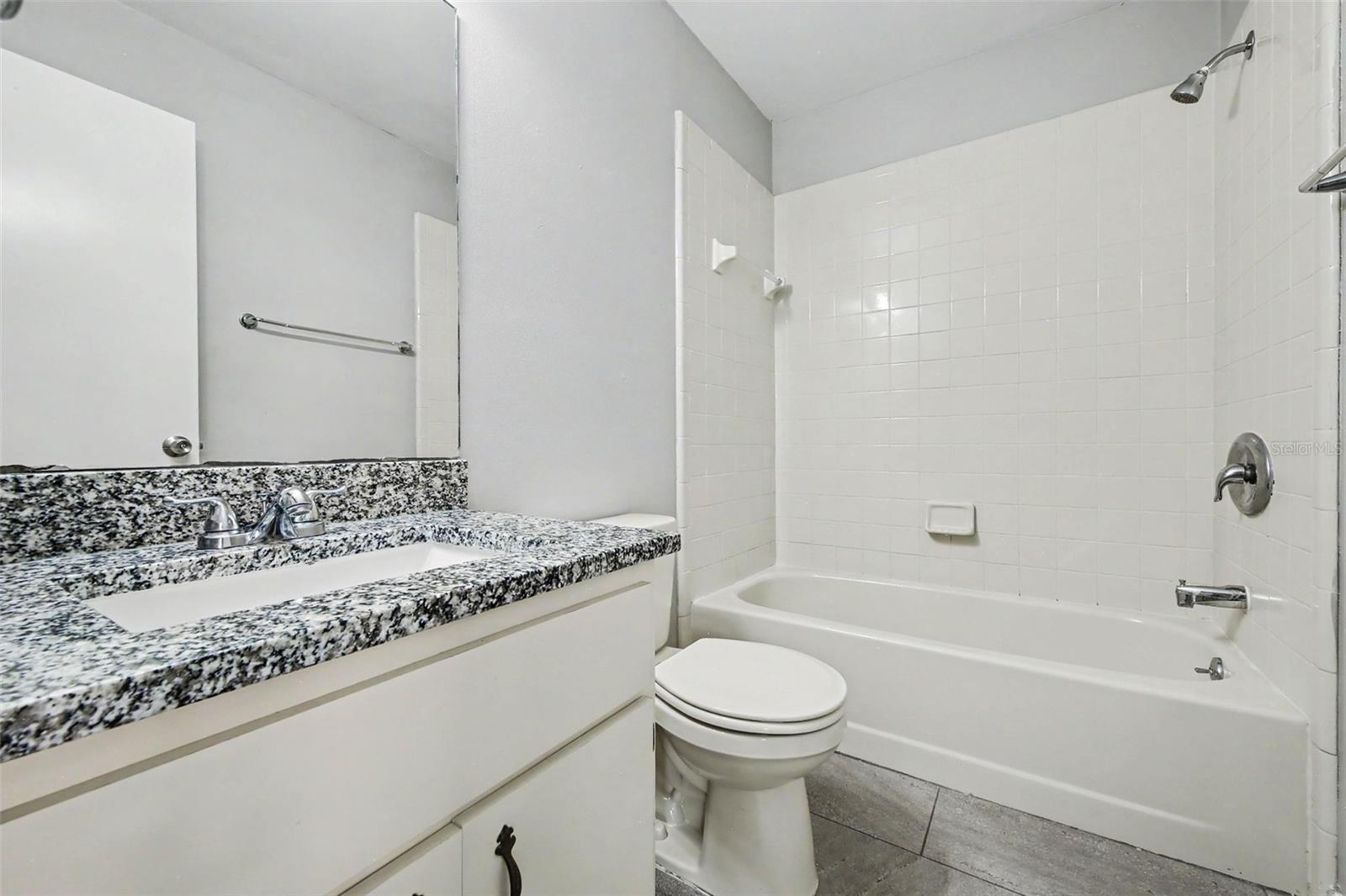 LEESBURG WESTSIDE OAKS - Residential
