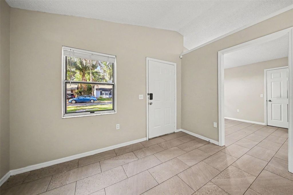 Photo of 2710 Lorraine Drive, Leesburg, FL 34748 (MLS # O6407819)
