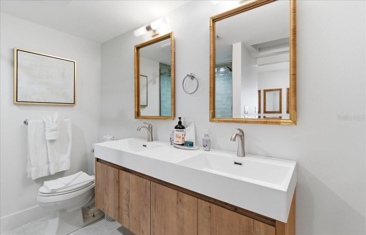 ANNA MARIA - Residential