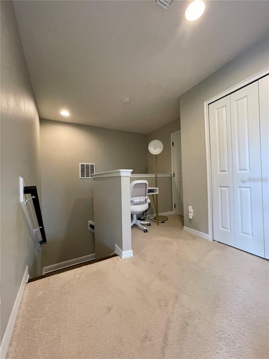 WEST LAKE HANCOCK ESTATES - Residential Lease