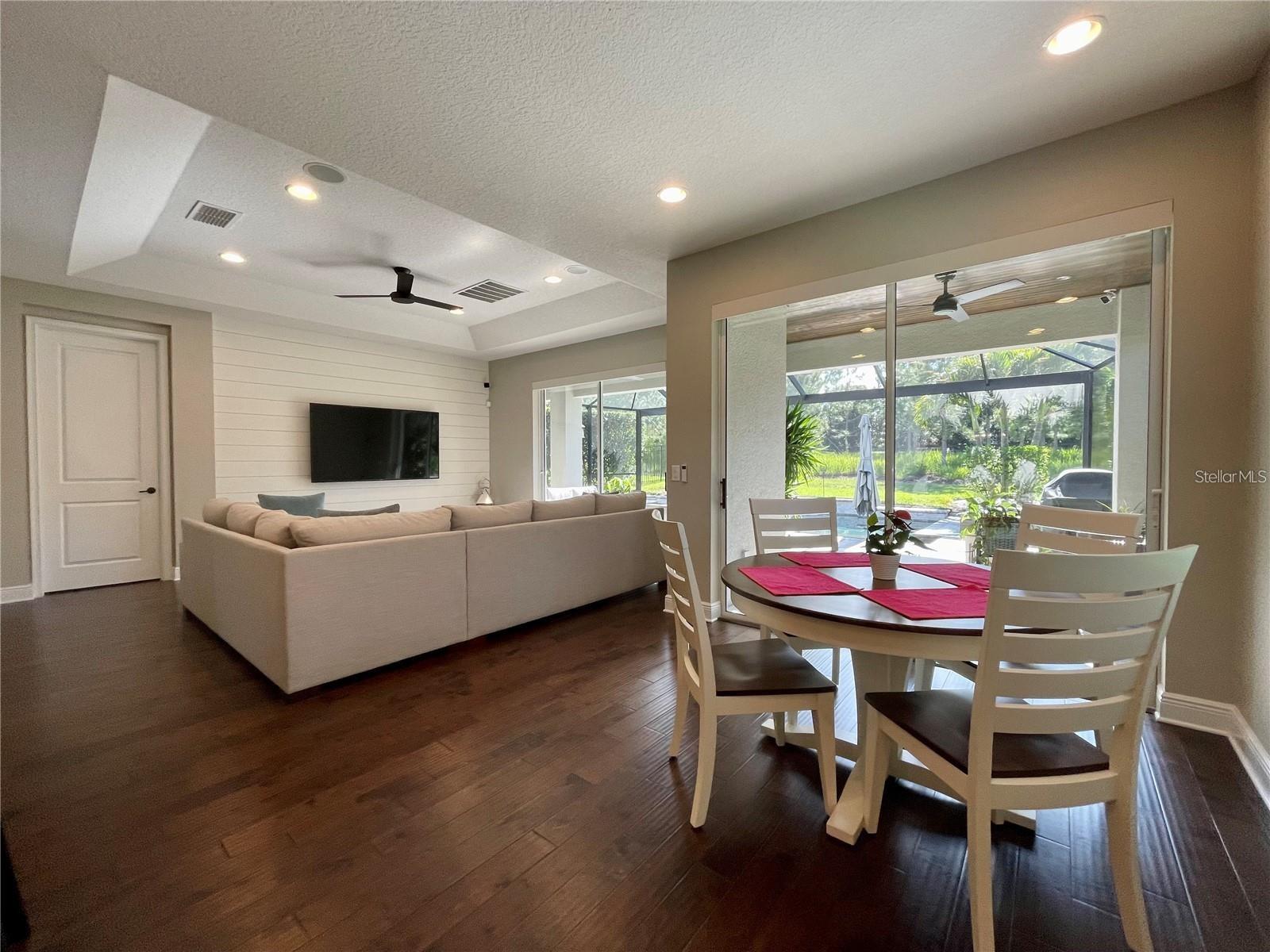 WEST LAKE HANCOCK ESTATES - Residential Lease