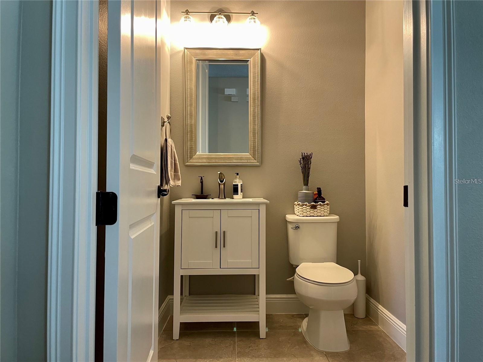 WEST LAKE HANCOCK ESTATES - Residential Lease