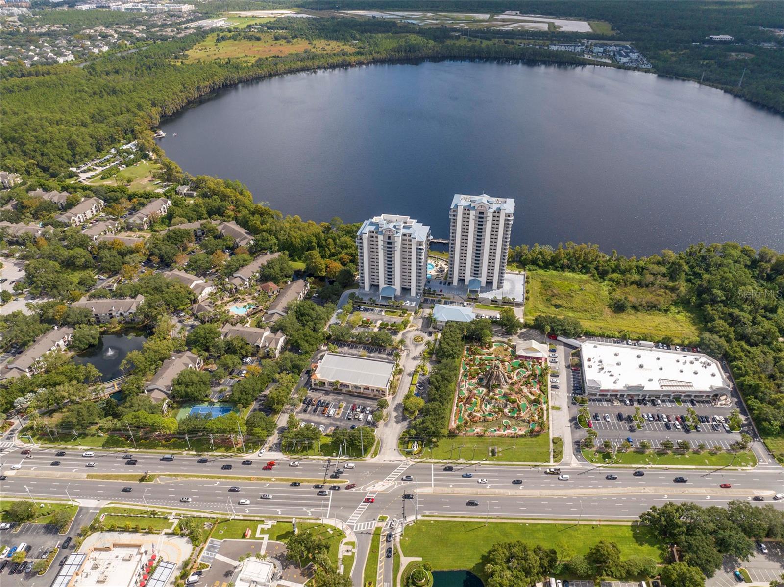 BLUE HERON BEACH RESIDENCE TOWER I - Residential