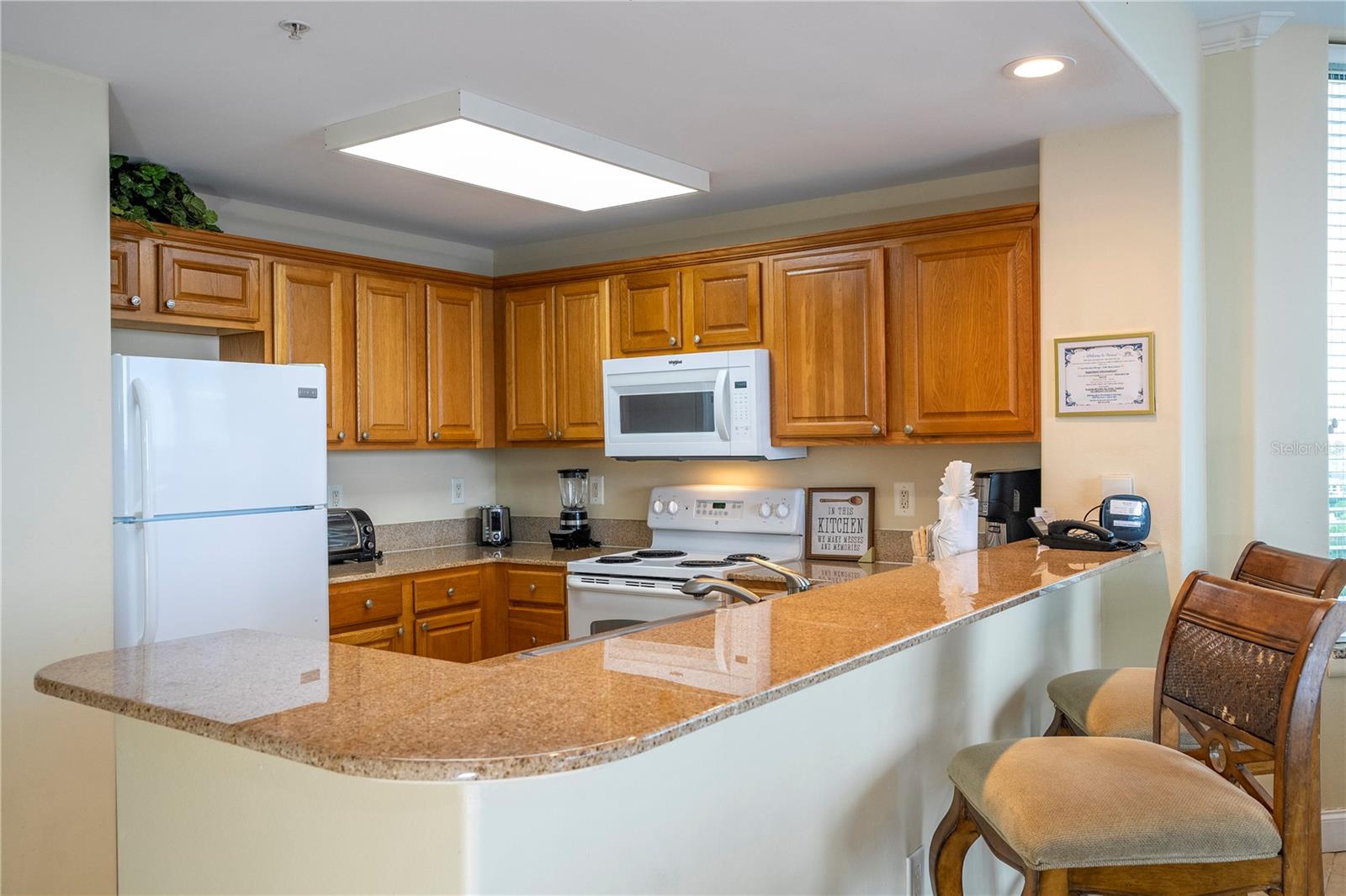 BLUE HERON BEACH RESIDENCE TOWER I - Residential