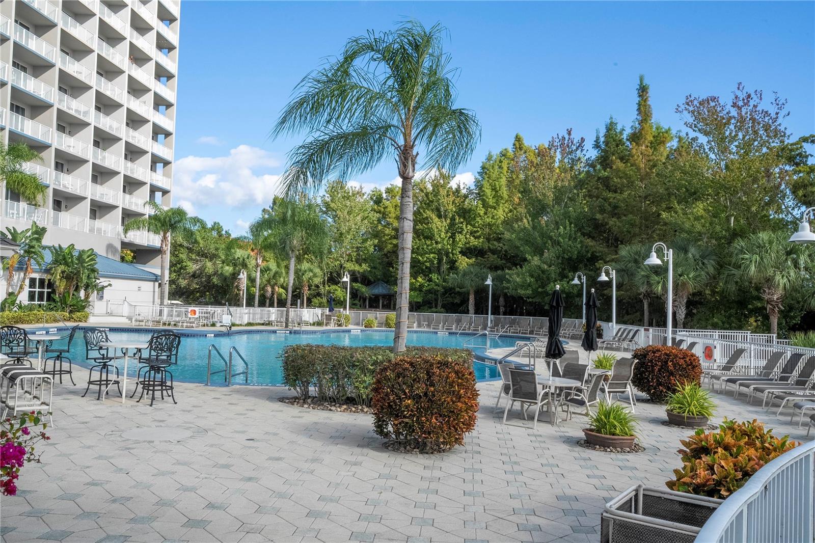 BLUE HERON BEACH RESIDENCE TOWER I - Residential