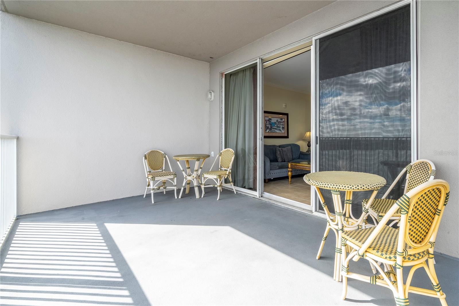BLUE HERON BEACH RESIDENCE TOWER I - Residential