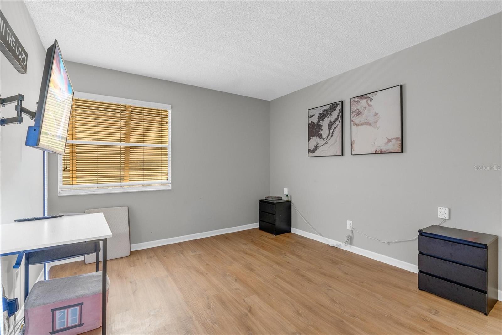 LAKESIDE CONDO APTS - Residential