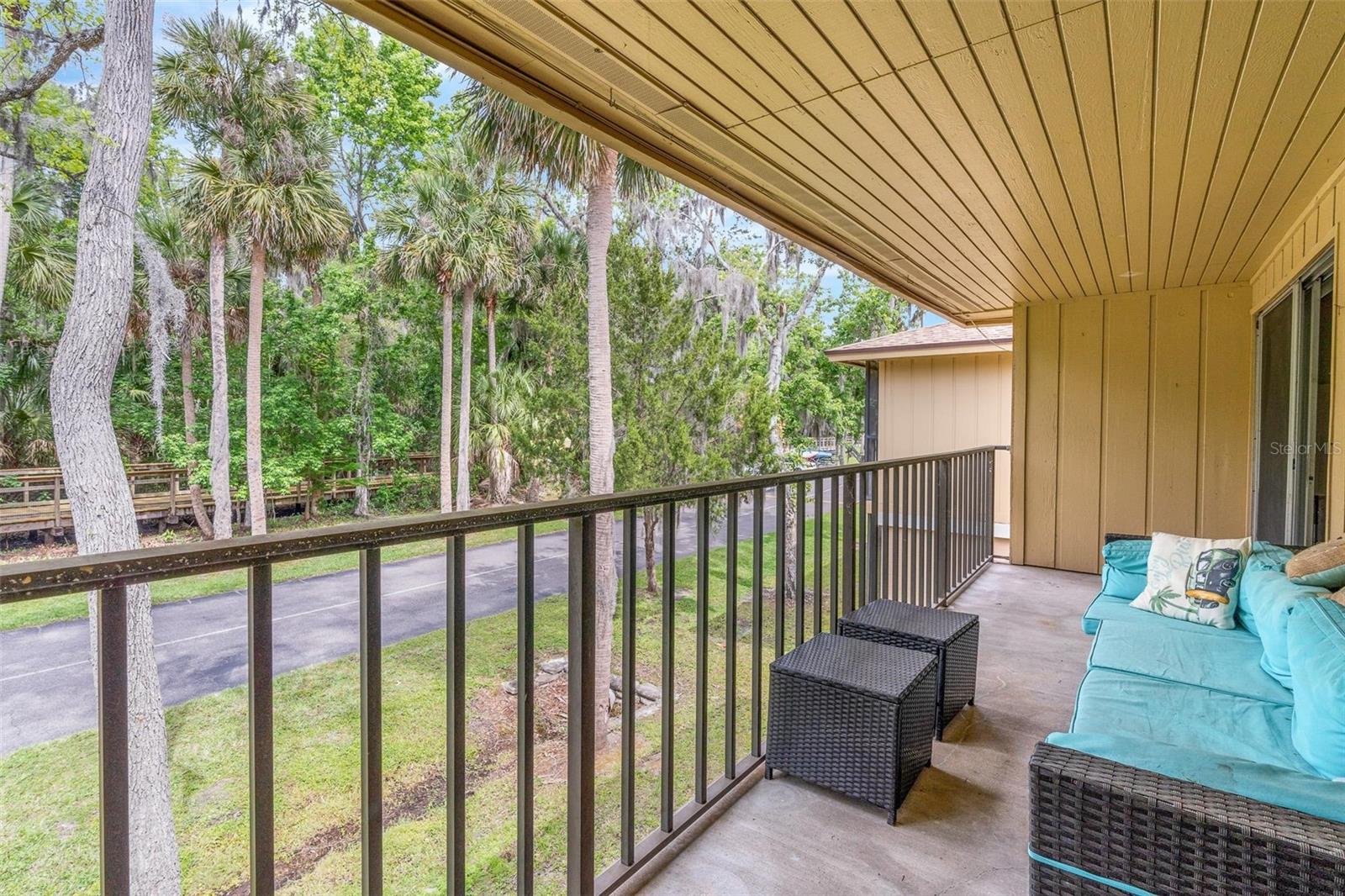 LAKESIDE CONDO APTS - Residential