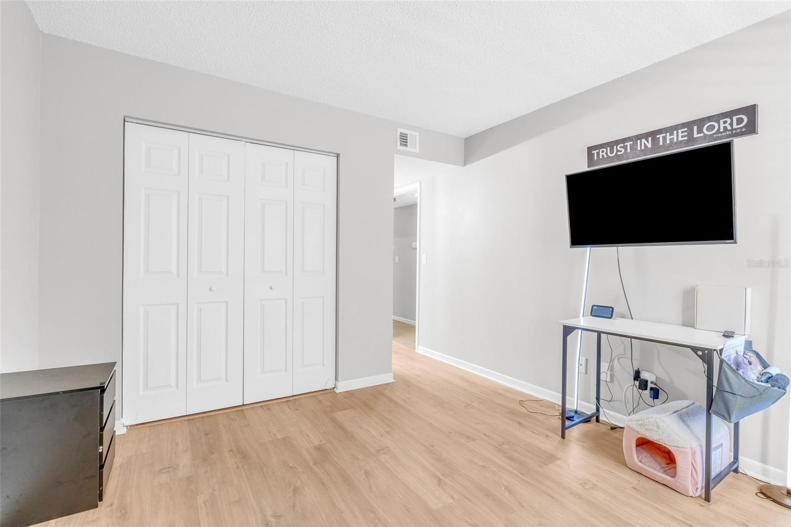 LAKESIDE CONDO APTS - Residential