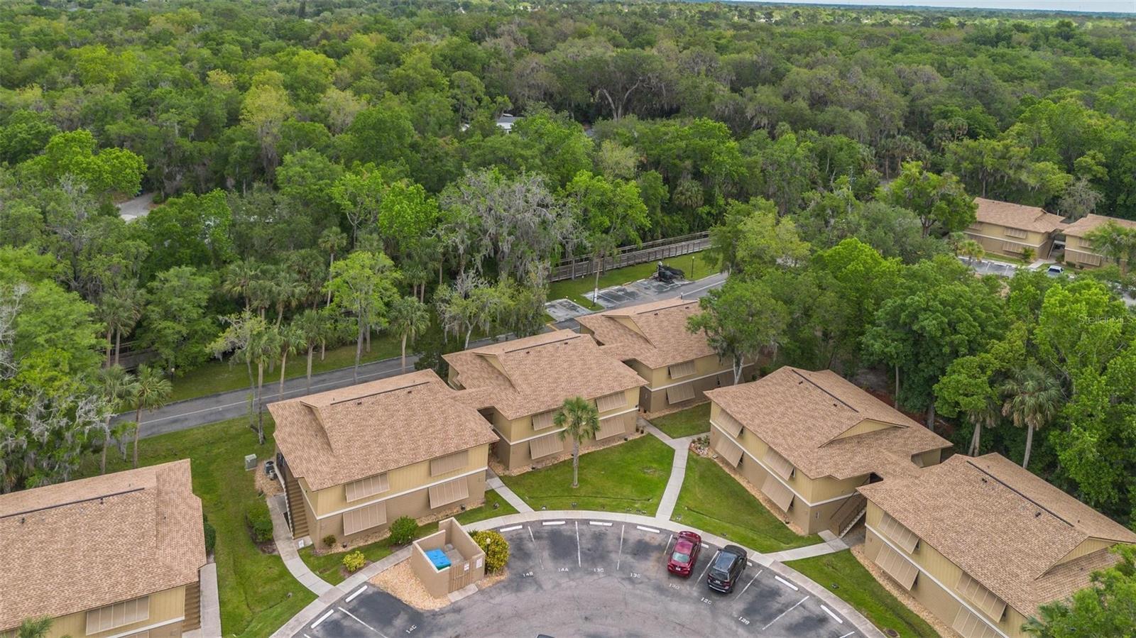 LAKESIDE CONDO APTS - Residential