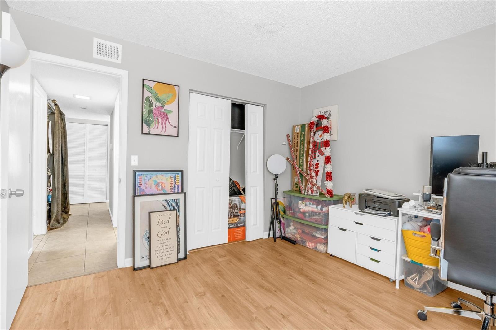 LAKESIDE CONDO APTS - Residential